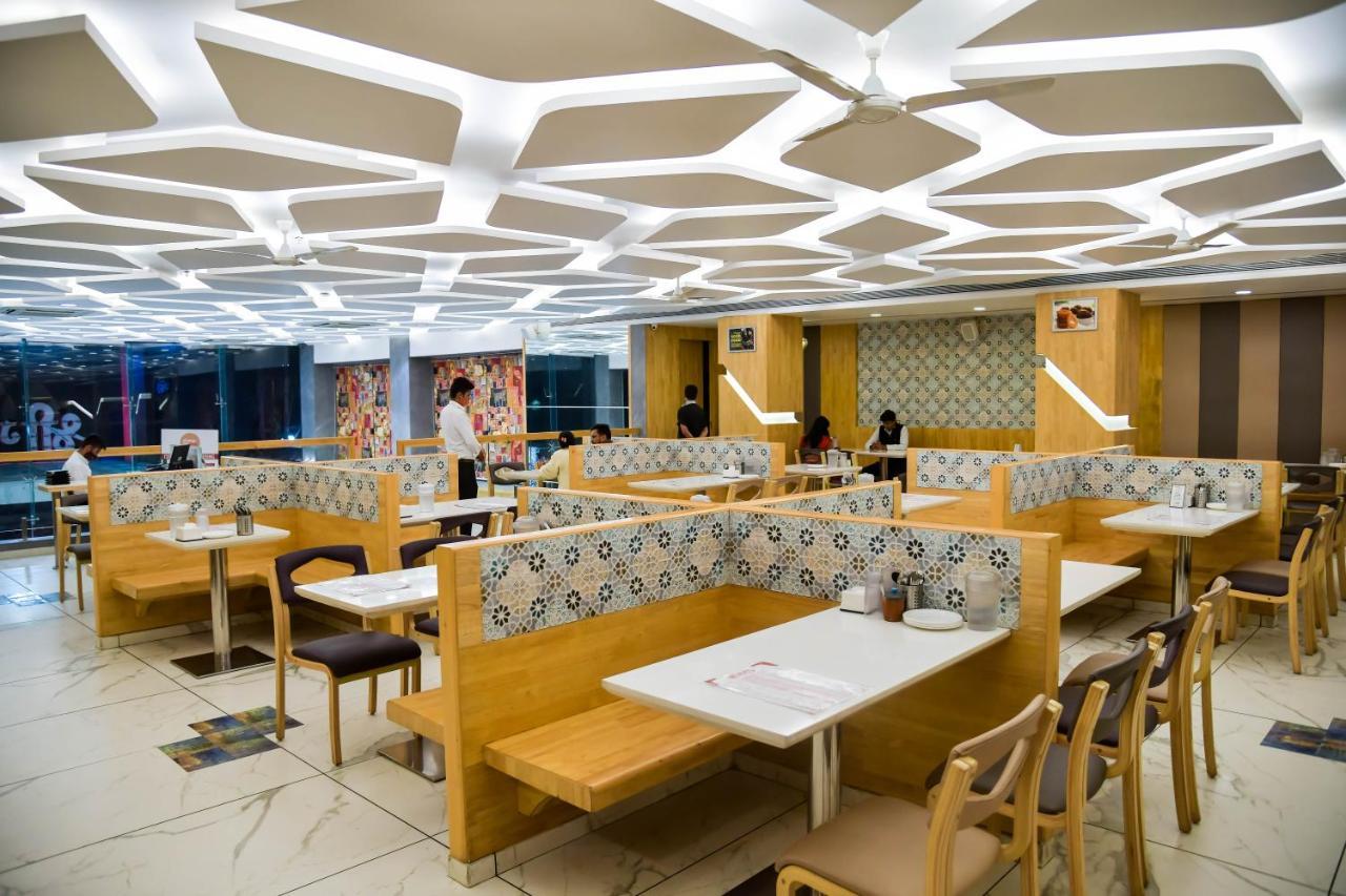 Shree Ganga Smb Hotels Ujjain Zewnętrze zdjęcie