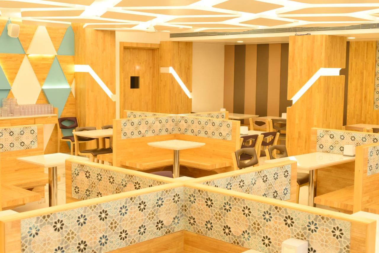 Shree Ganga Smb Hotels Ujjain Zewnętrze zdjęcie